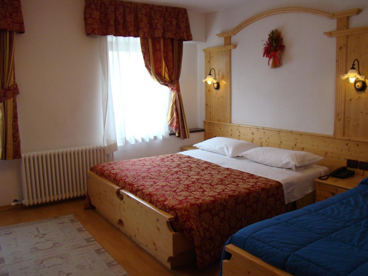 Hotel Pizzo Degli Uccelli Castello Tesino Exterior photo